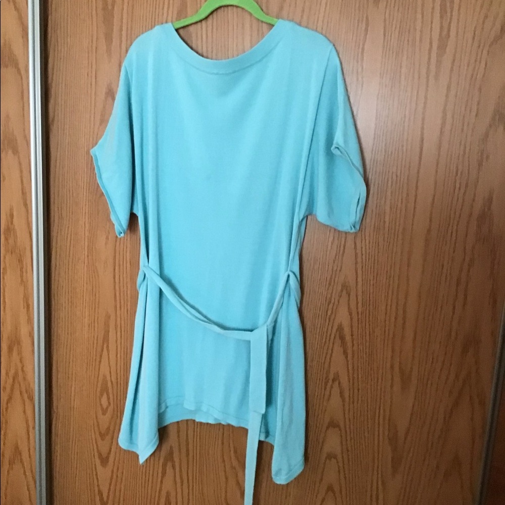 Beautiful new lady’s knit top
